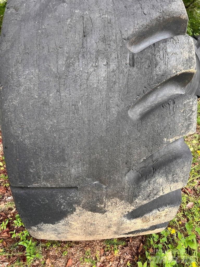  65/35X33 Firestone Pneumatici, ruote e cerchioni
