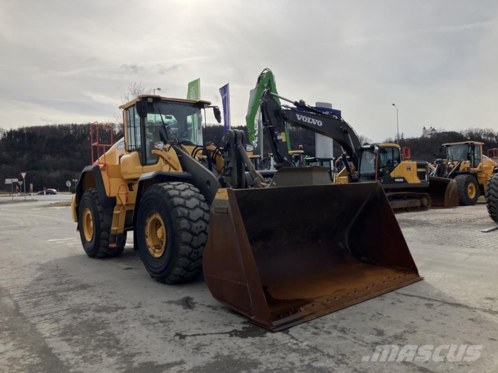Volvo L180H Pale gommate