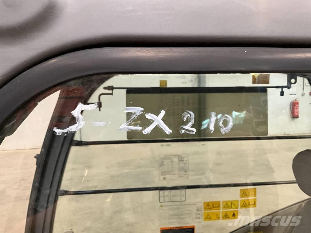 Hitachi ZX 210-3 Cabine e interni