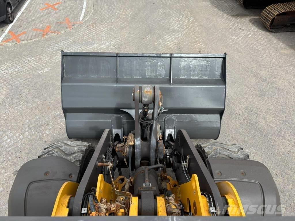 Volvo L 110 H Pale gommate