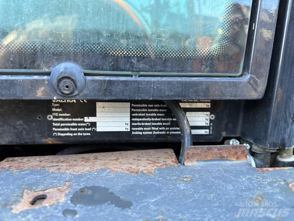 Valtra T 173 Trattori