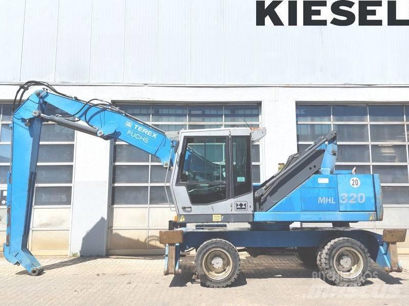 Fuchs MHL 320 Movimentazione rifiuti
