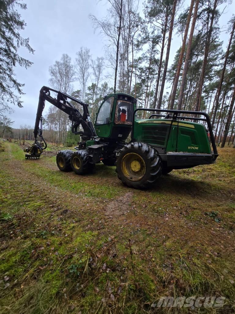 John Deere 1170 E Abbattitrici, Disboscatrici