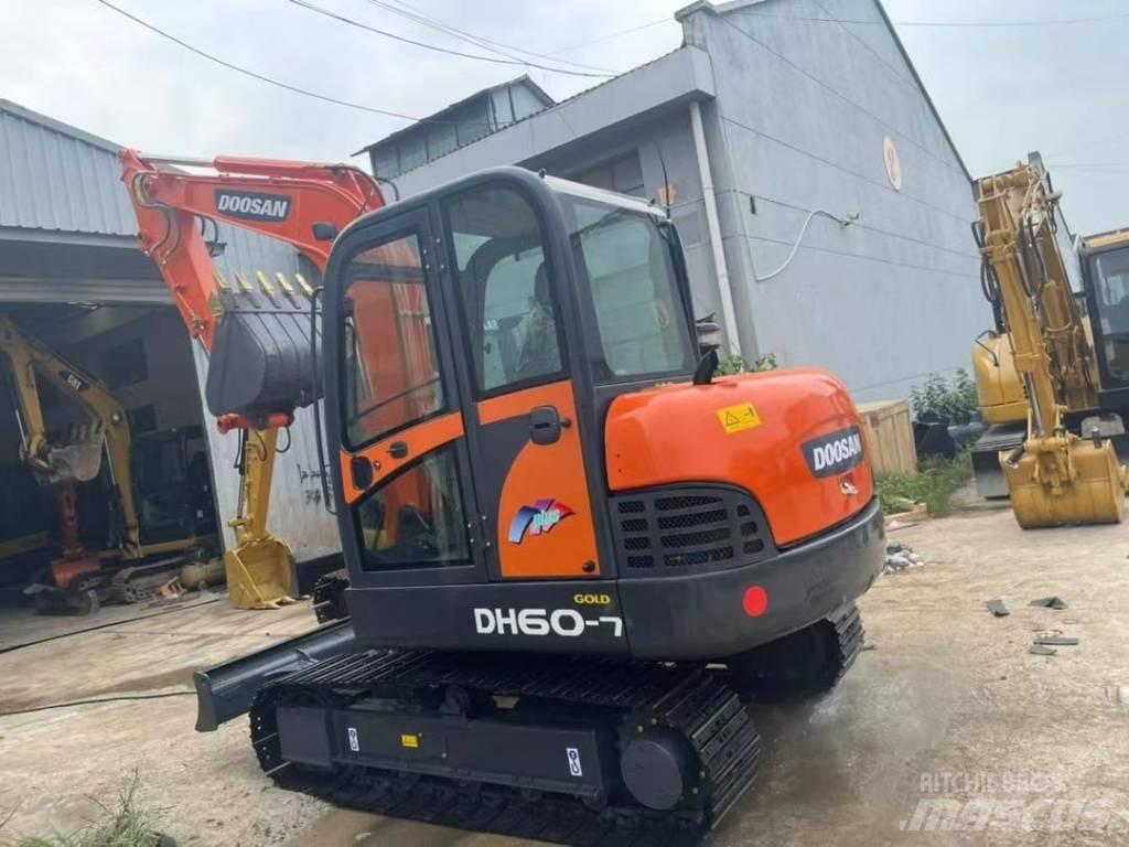 Doosan DH 60 Miniescavatori