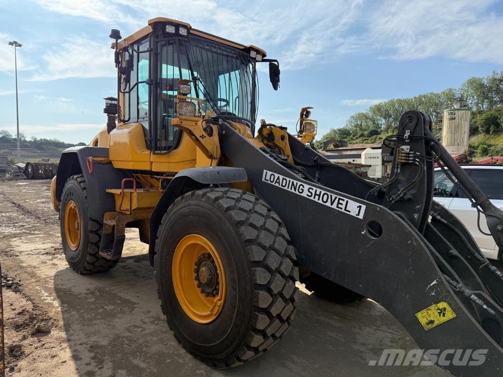 Volvo L 90 H Pale gommate