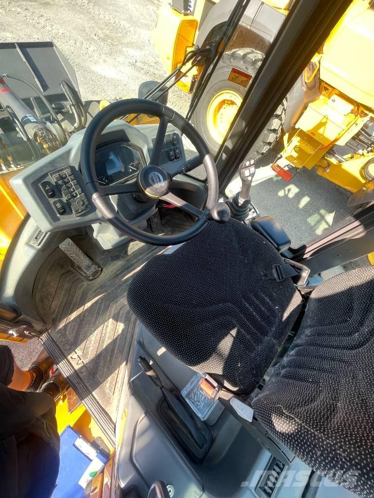 Volvo L30GS Pale gommate