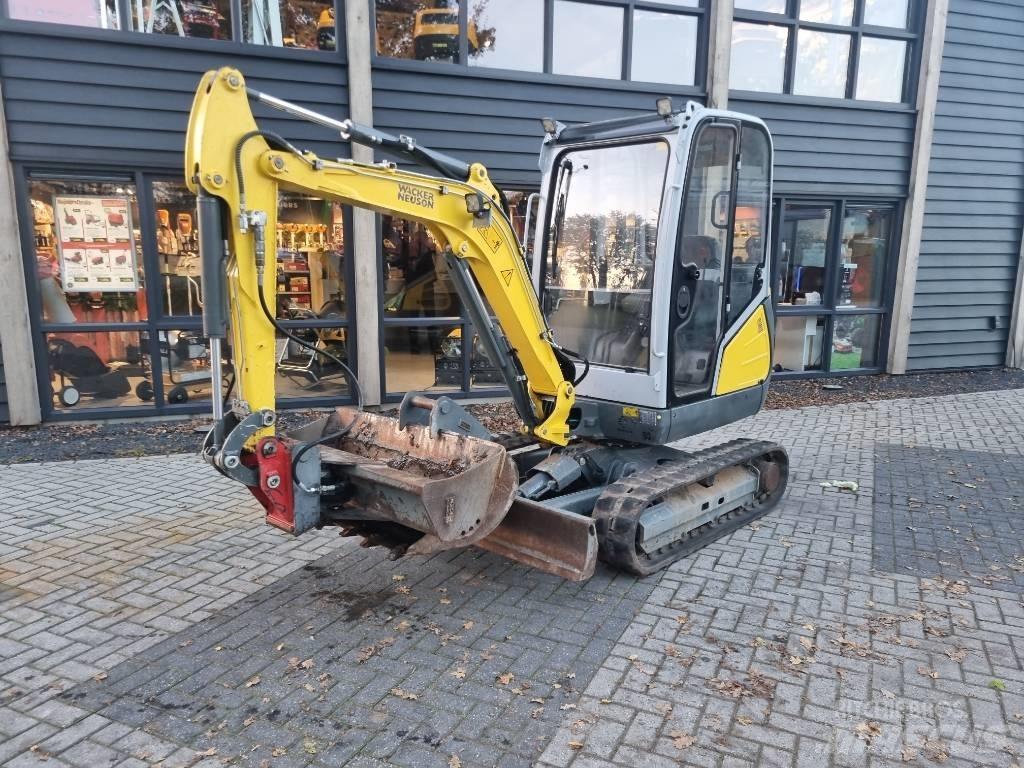 Wacker Neuson ET 24 Miniescavatori