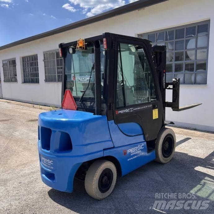Yale GDP30VX Carrelli elevatori diesel