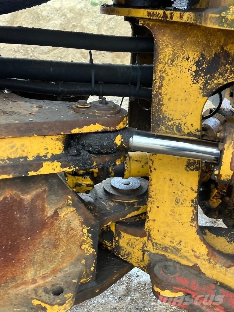 Volvo L150c Pale gommate