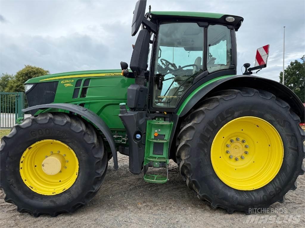 John Deere 6250R Agricoltura - Altro