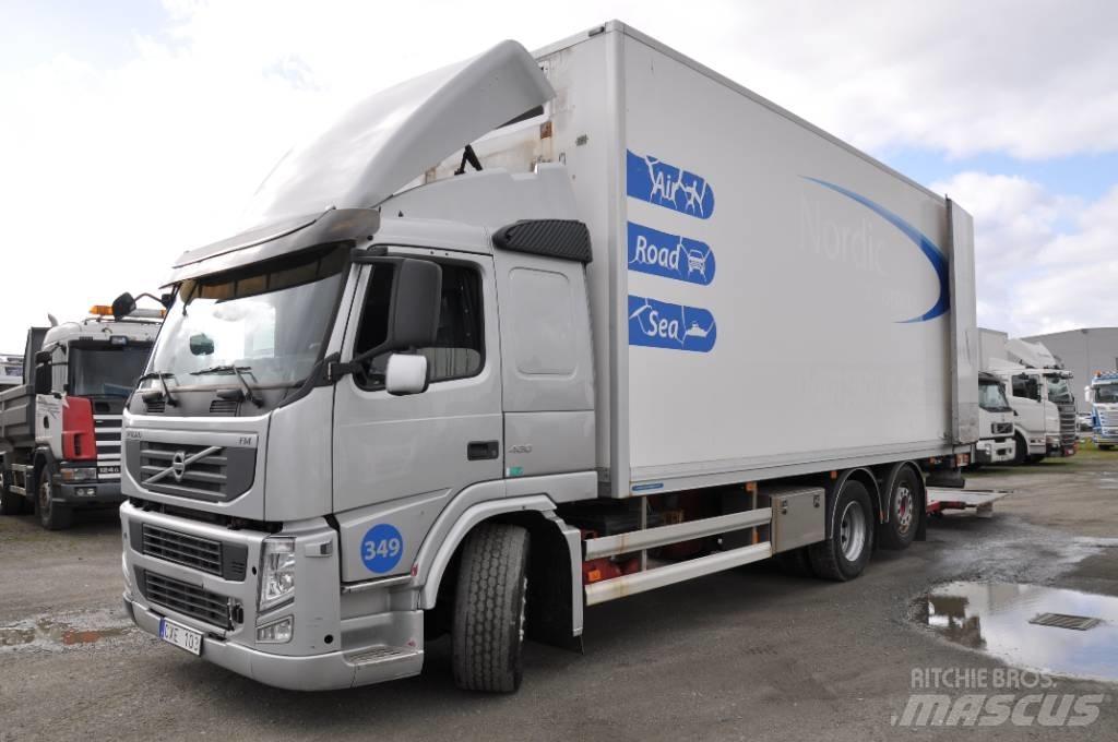 Volvo FM 6X2 Camion cassonati