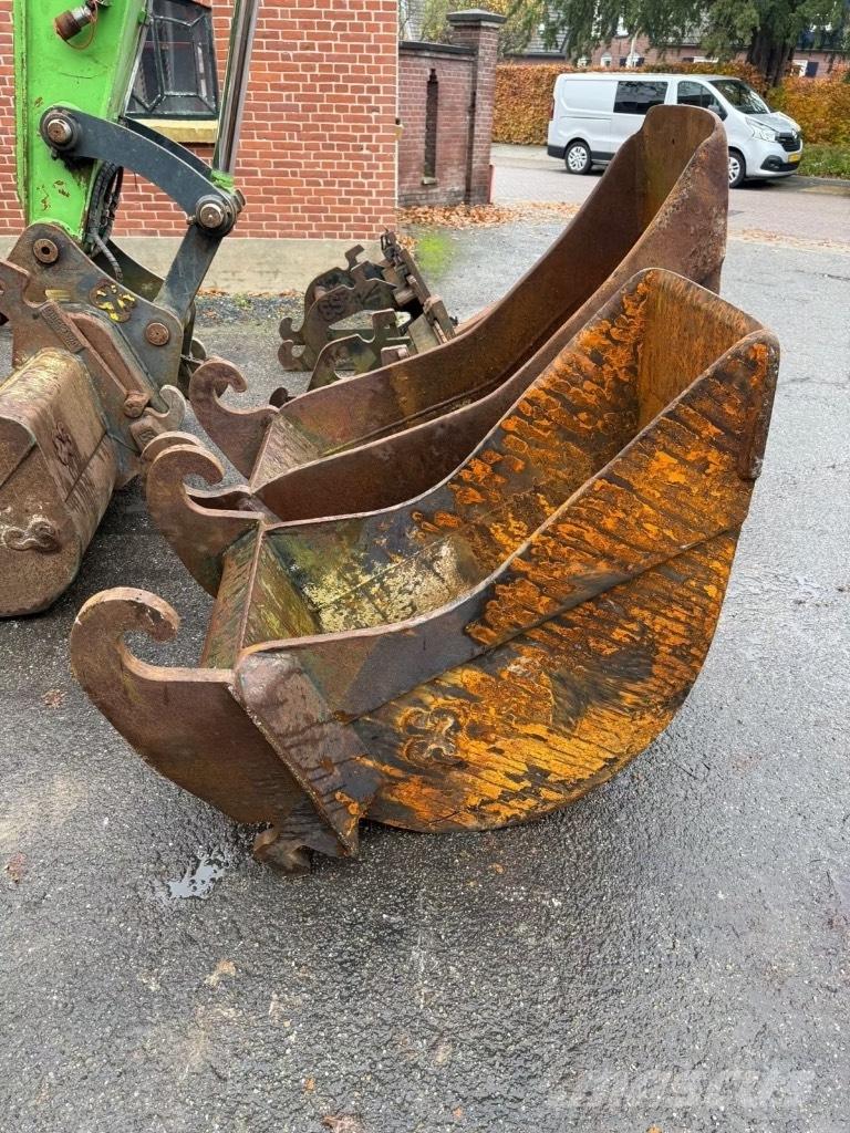 Hyundai R140W-9 Escavatori gommati