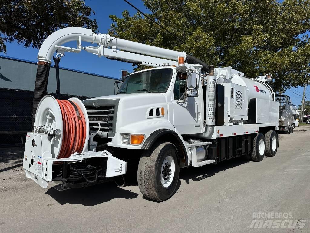 Sterling L 7500 Camion autospurgo