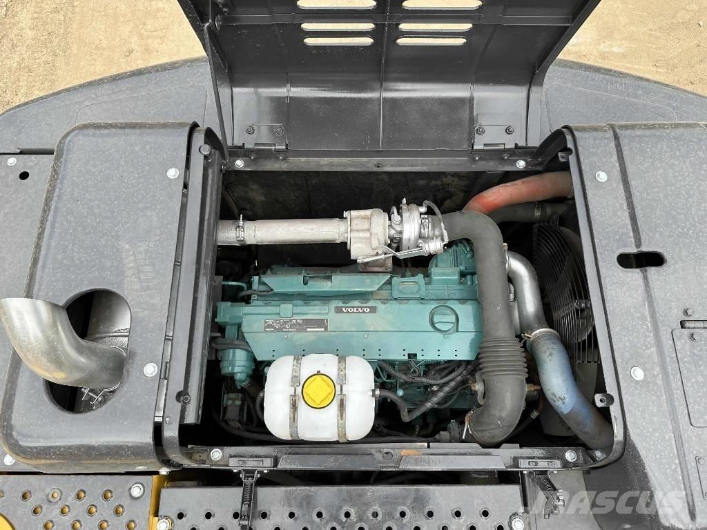 Volvo EC210D Escavatori cingolati