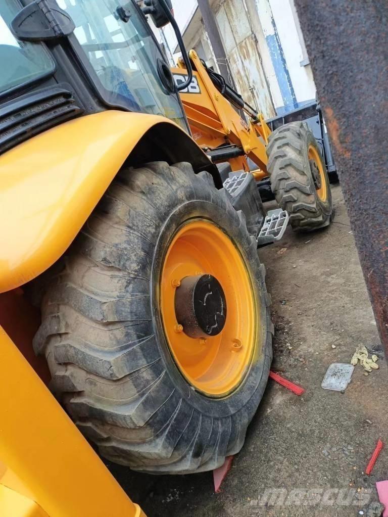JCB 3 CX Escavatori gommati