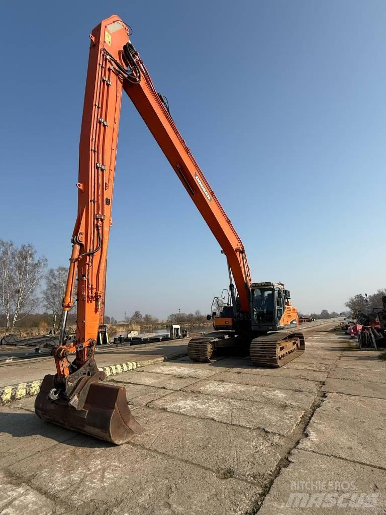 Doosan DX 300 LC-5 Escavatori a lunga portata
