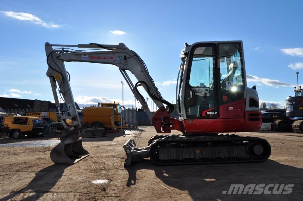 Takeuchi TB 250-2 Miniescavatori