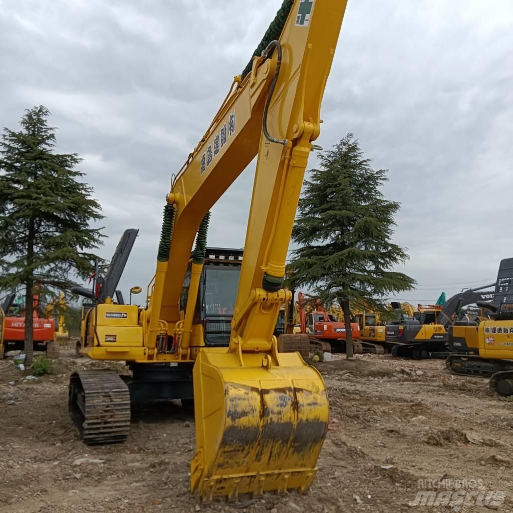 Komatsu PC 220-8 Escavatori cingolati