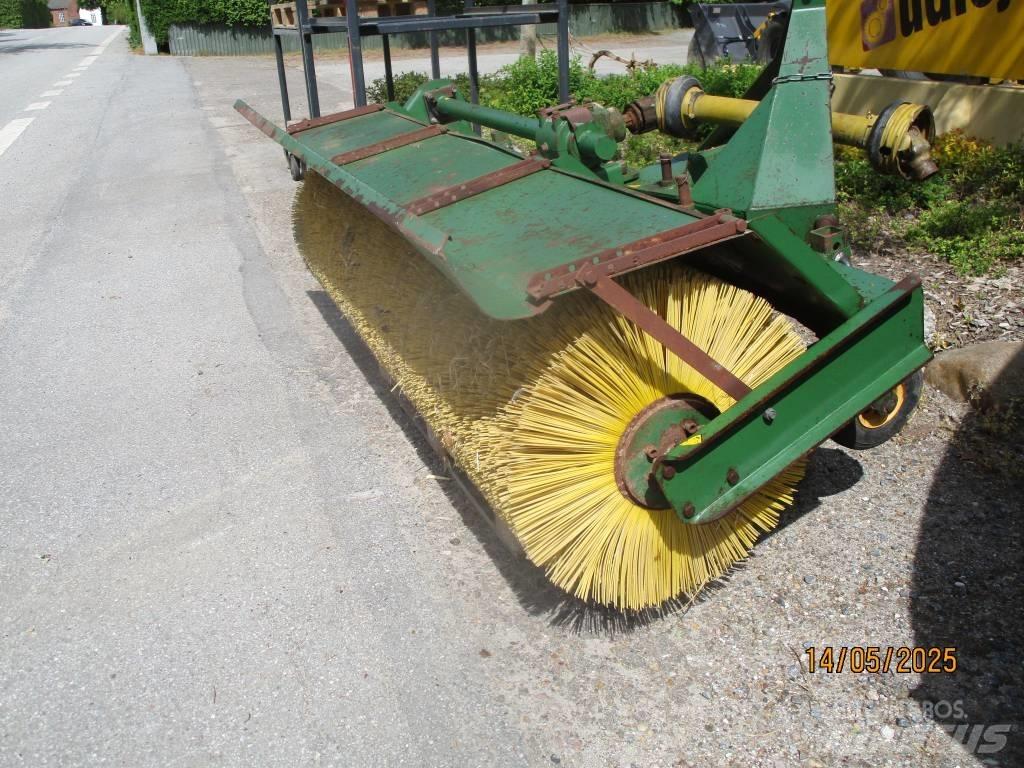Thyregod TK 2300 Altri macchinari per strade e neve