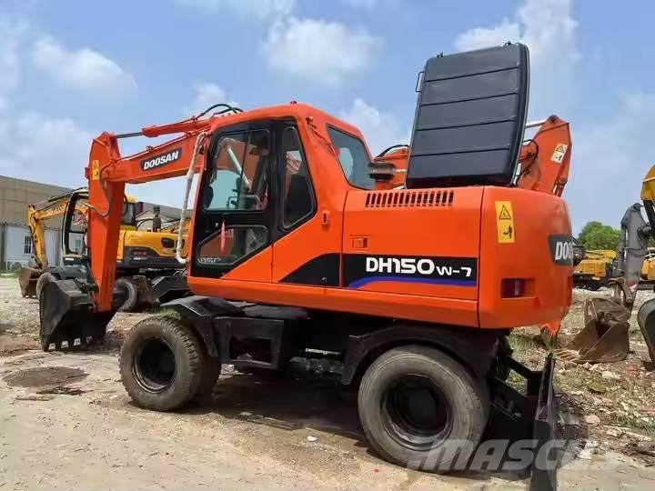Doosan DH150W-7 Escavatori gommati