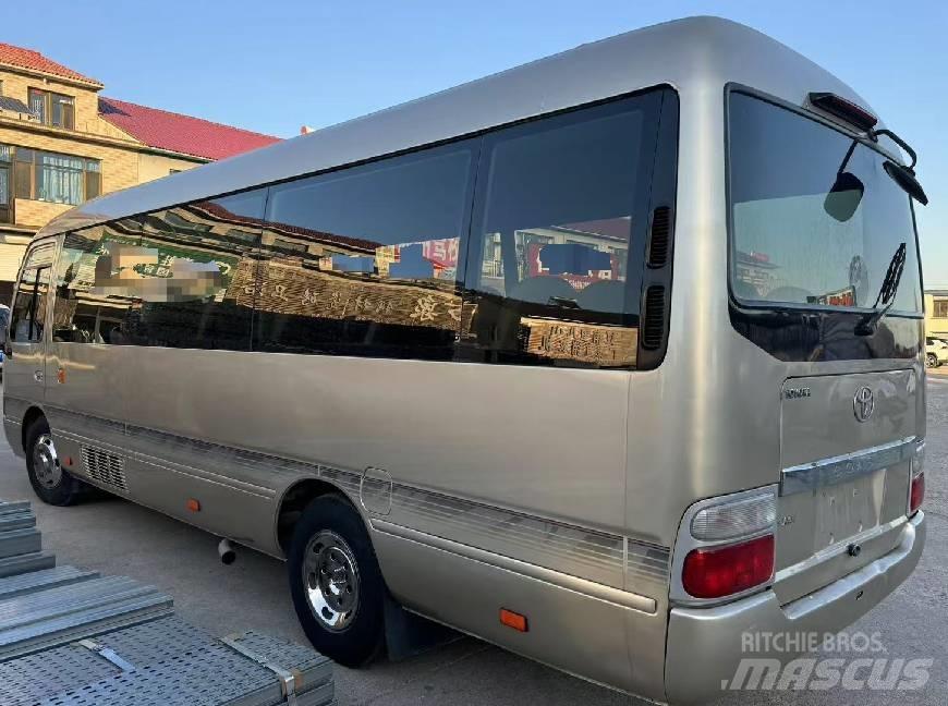 Toyota Coaster Autobus interurbani