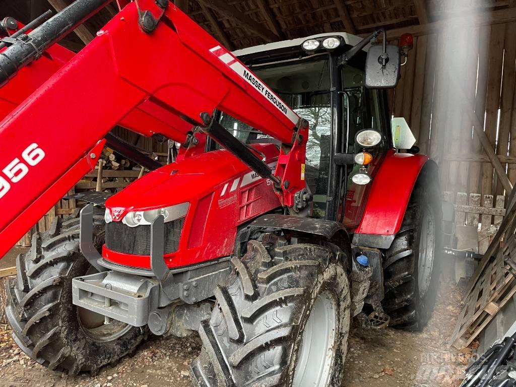 Massey Ferguson 5613 Trattori