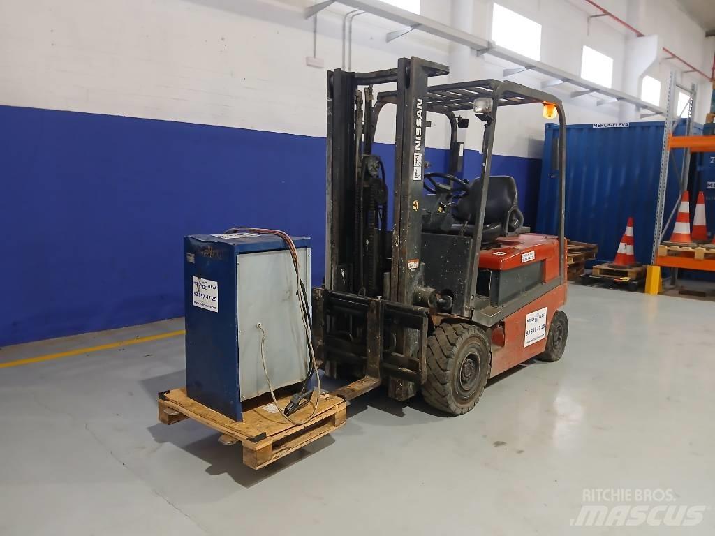 Nissan Q02 L 20 CU Carrelli elevatori elettrici