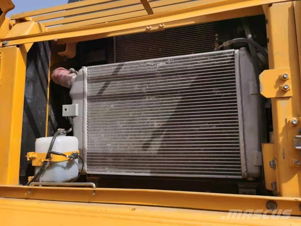 Komatsu PC360-7 Escavatori cingolati
