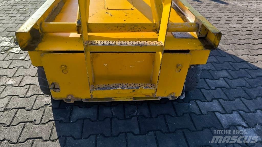 Haulotte Compact 10 Piattaforme a pantografo