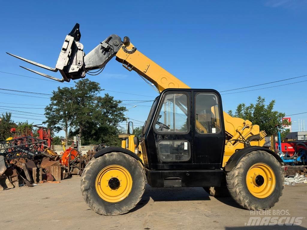 CAT TH 62 Sollevatori telescopici per agricoltura