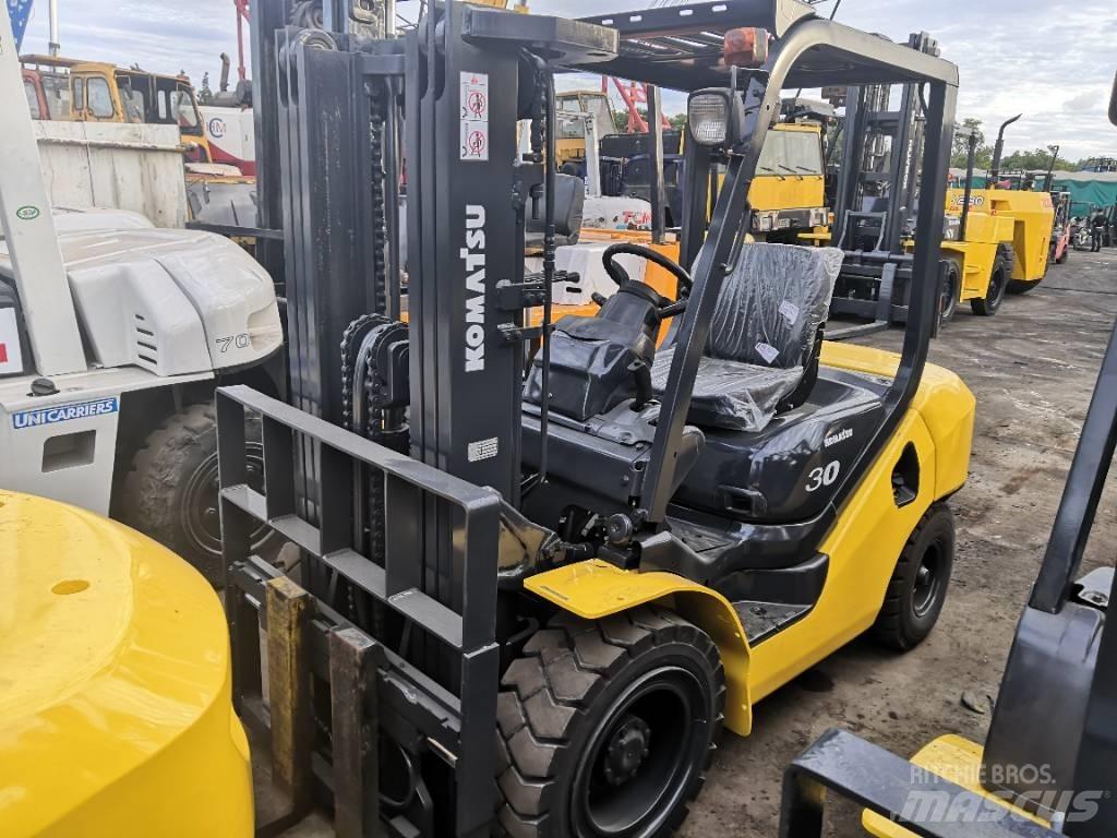 Komatsu 3 Carrelli elevatori diesel