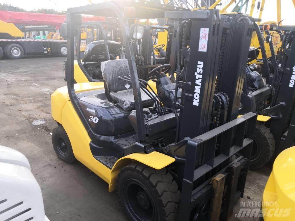 Komatsu 3 Carrelli elevatori diesel