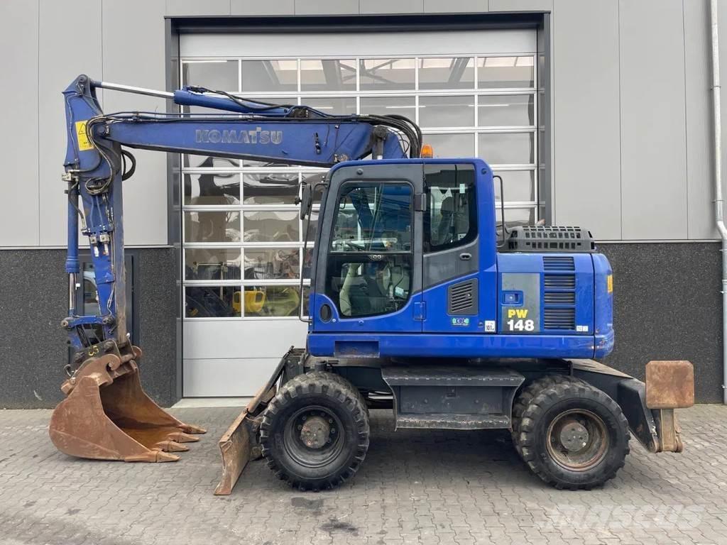 Komatsu PW148-8 Escavatori gommati