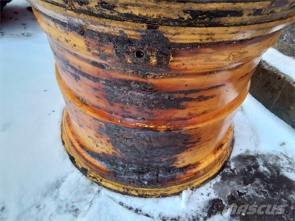 Rottne H20 24x30,5 Pneumatici, ruote e cerchioni