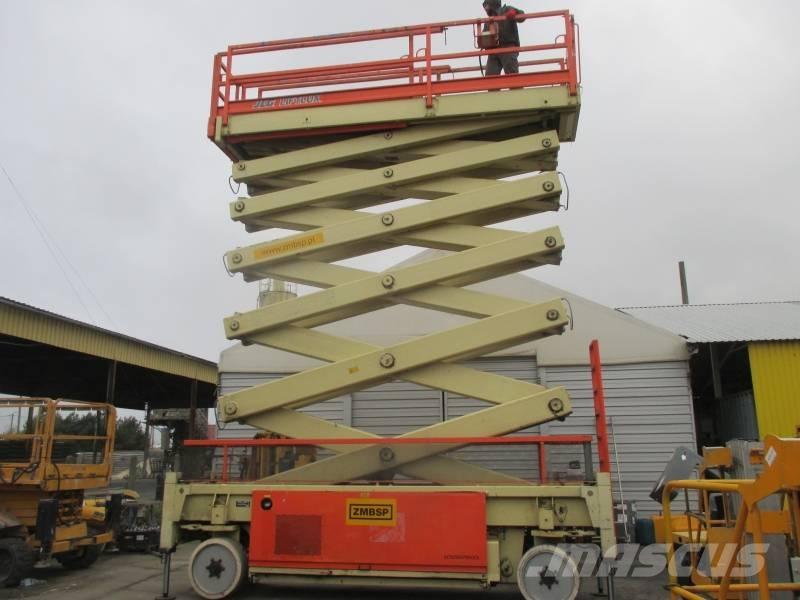 JLG Liftlux 245-12 Piattaforme a pantografo