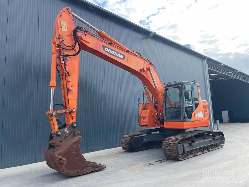 Doosan DX235LCR Escavatori cingolati