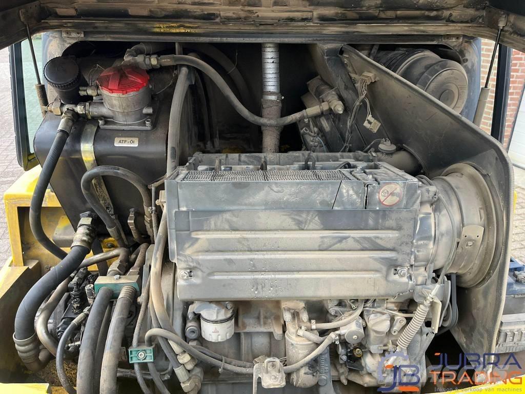 Kramer 320 Allrad Pale gommate