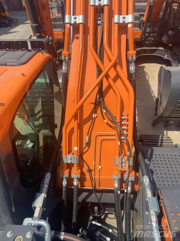 Develon DX 400 Escavatori cingolati