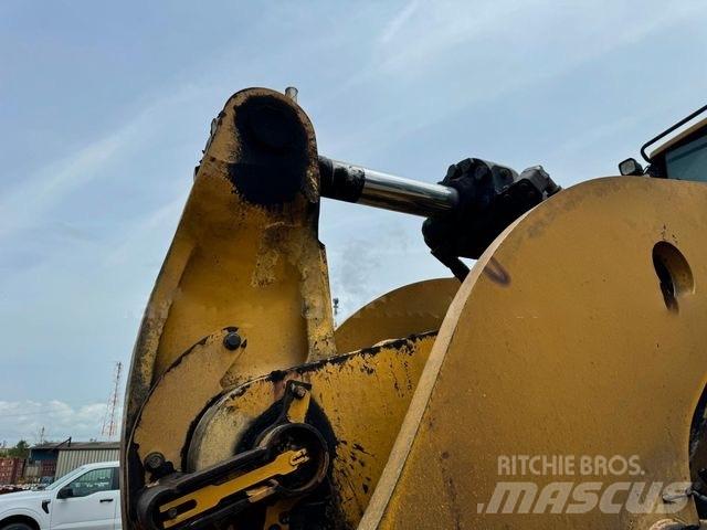 CAT 988 K Pale gommate