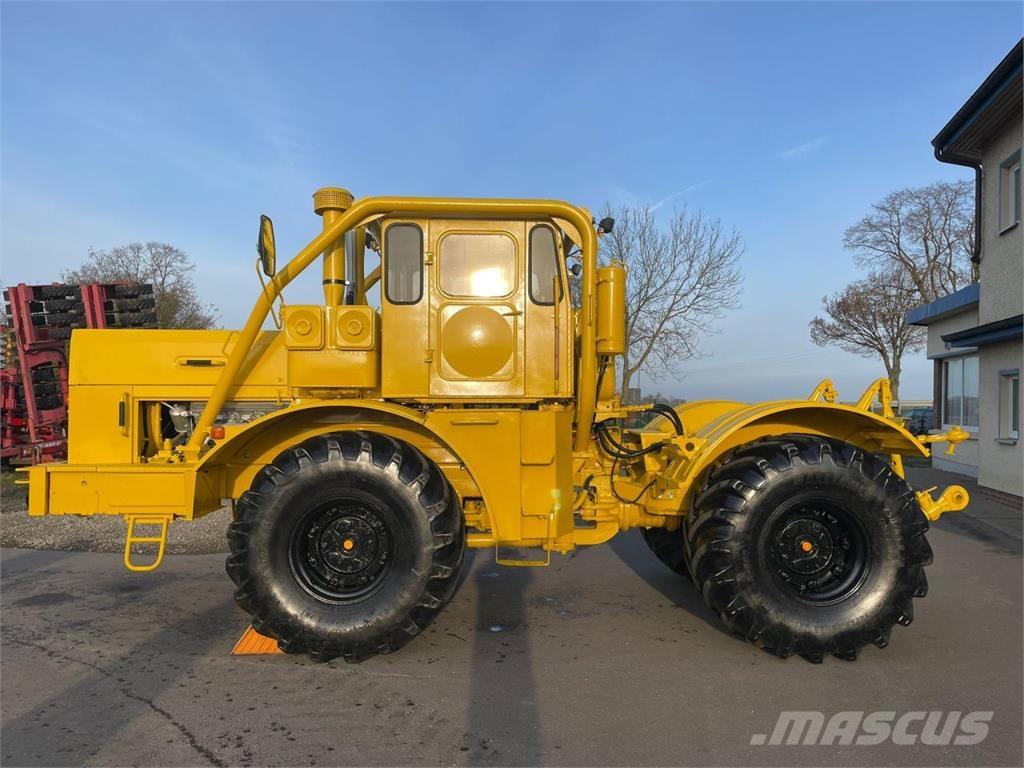 Kirovets K700A V8 Trattori