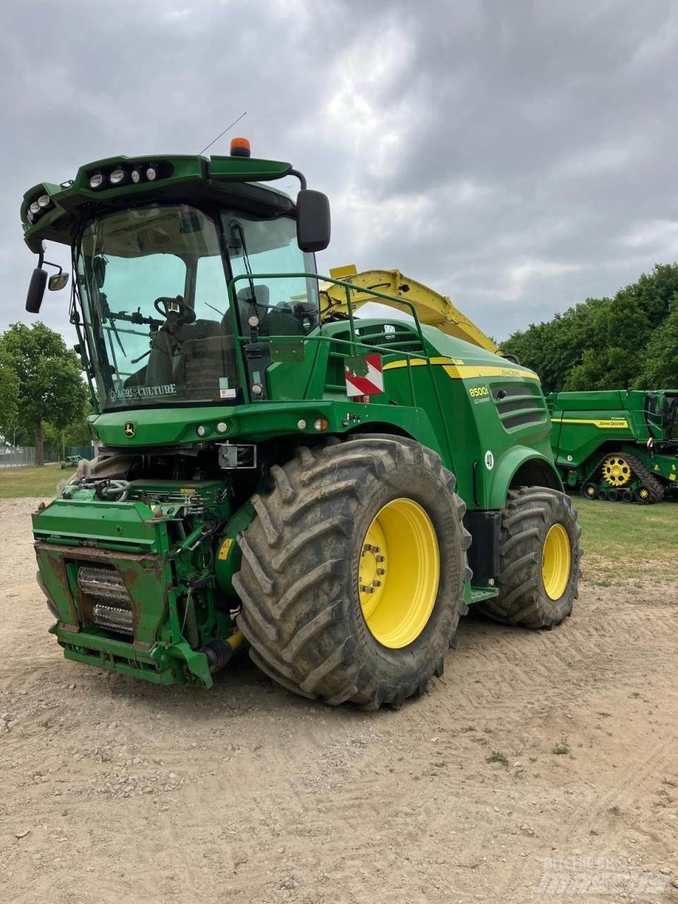 John Deere 8500 Trince semoventi