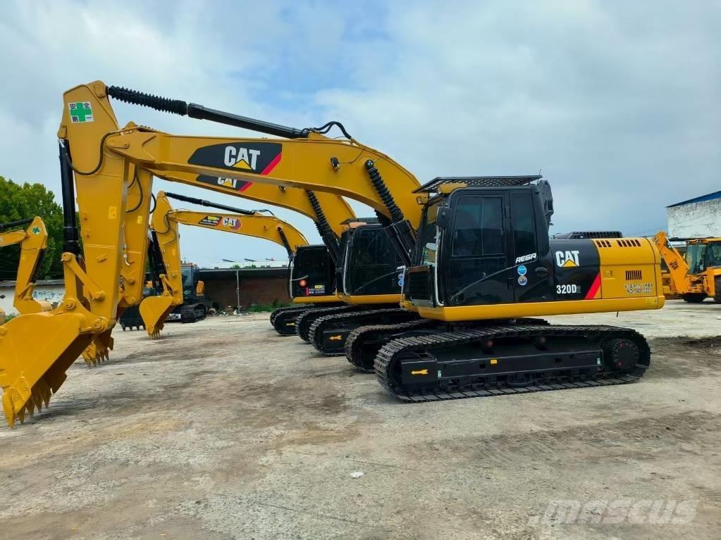 CAT 320 D Escavatori cingolati