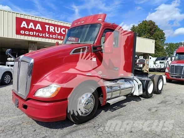 Kenworth T680 Motrici e Trattori Stradali
