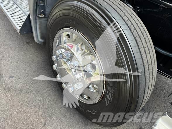 Kenworth T680 Motrici e Trattori Stradali
