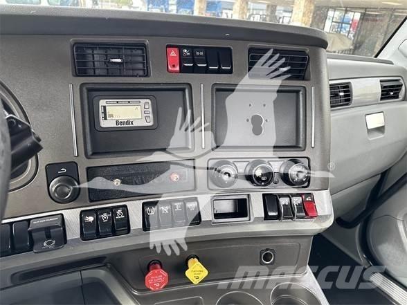Kenworth T680 Motrici e Trattori Stradali