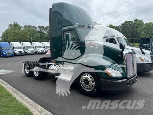 Kenworth T680 Motrici e Trattori Stradali