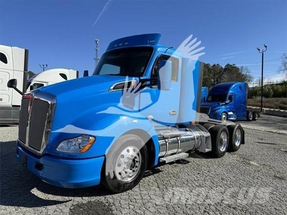 Kenworth T680 Motrici e Trattori Stradali