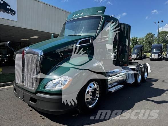 Kenworth T680 Motrici e Trattori Stradali
