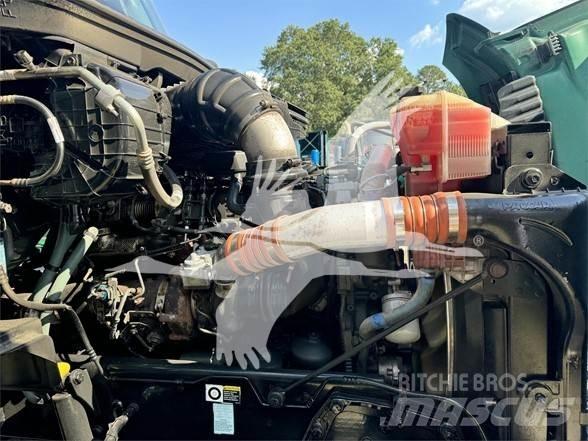 Kenworth T680 Motrici e Trattori Stradali