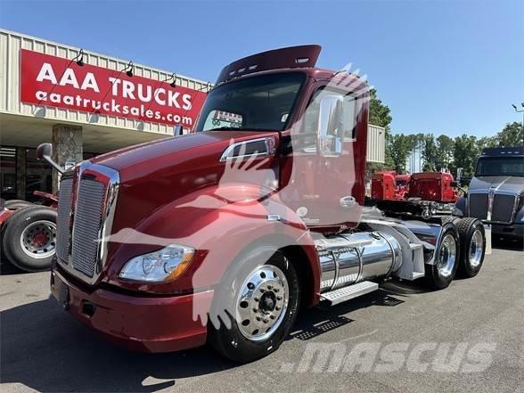 Kenworth T680 Motrici e Trattori Stradali